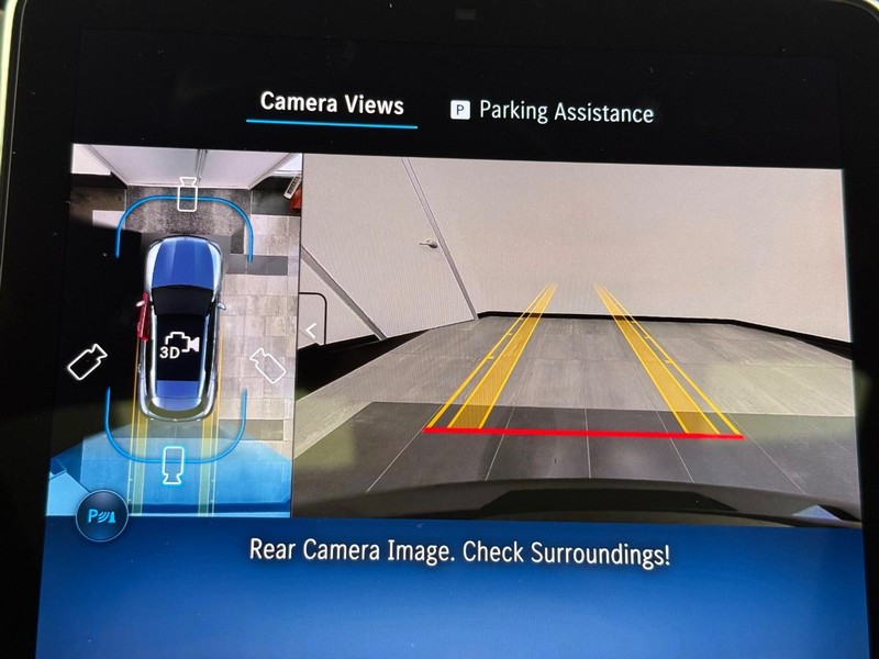 Mercedes-Benz GLC Vehicle Image 13