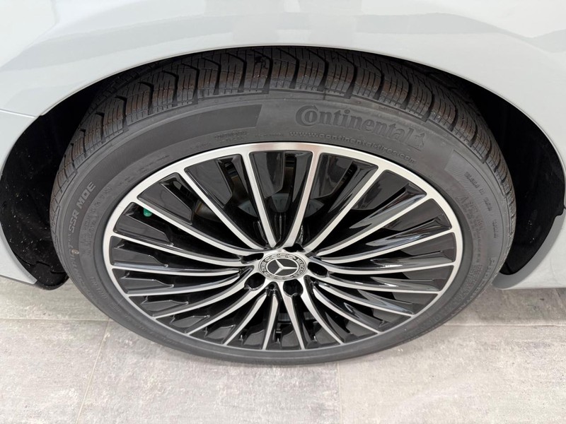 Mercedes-Benz CLE Vehicle Image 3