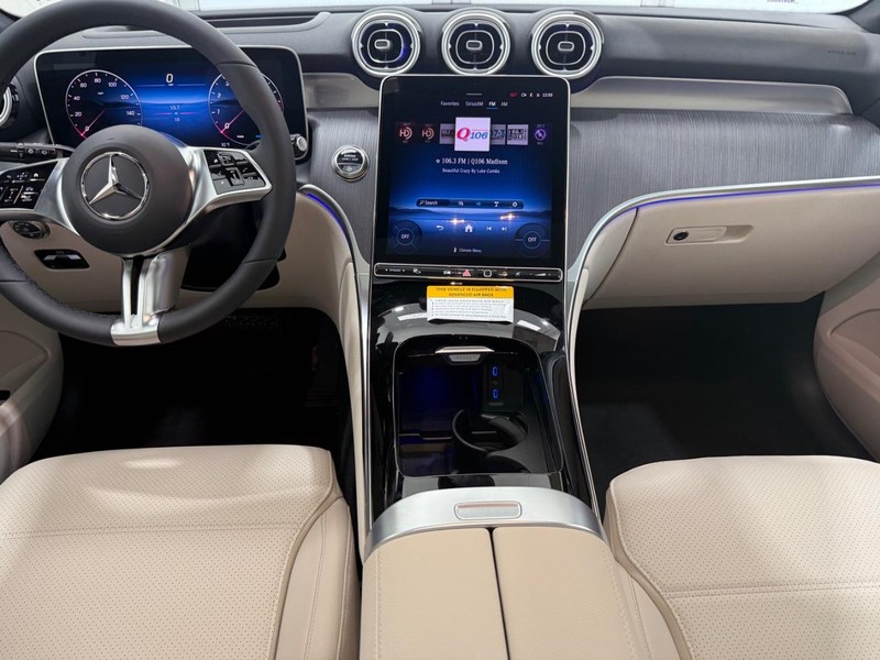 Mercedes-Benz GLC Vehicle Image 6