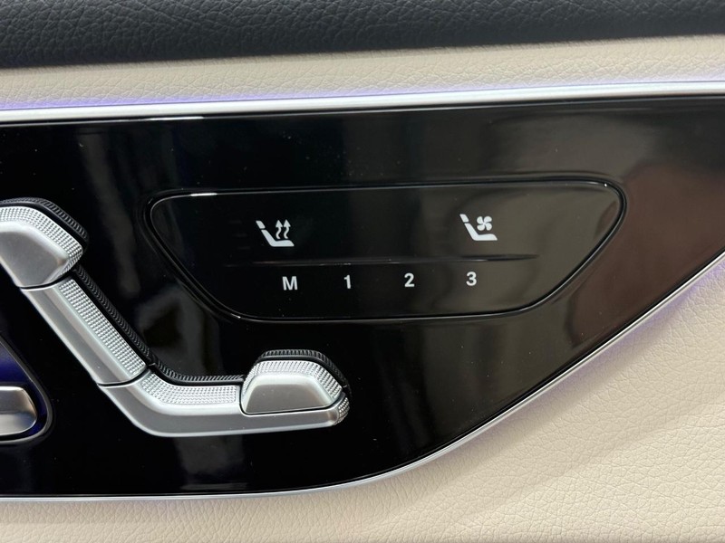Mercedes-Benz GLC Vehicle Image 10