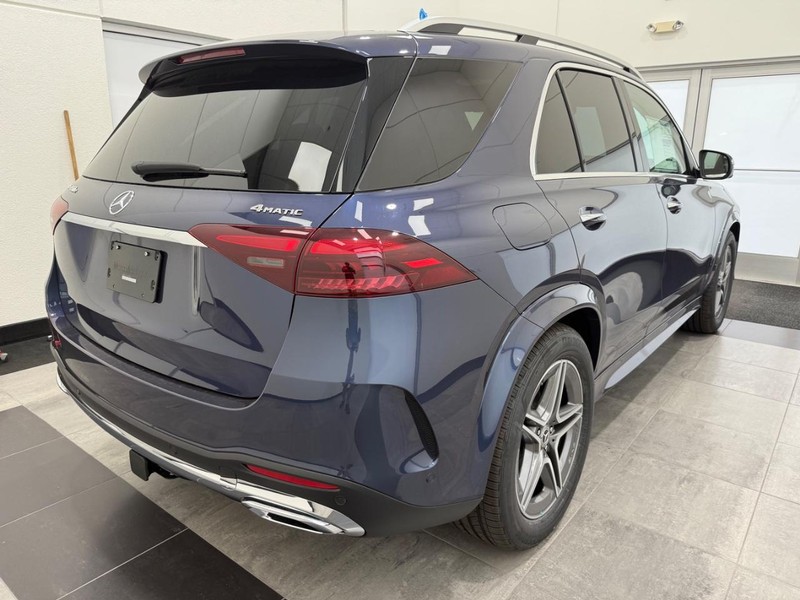 Mercedes-Benz GLE Vehicle Image 2