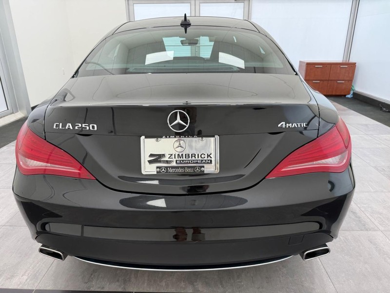 Mercedes-Benz CLA Vehicle Image 3