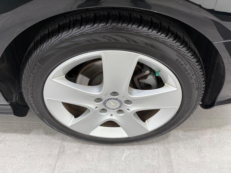 Mercedes-Benz CLA Vehicle Image 5