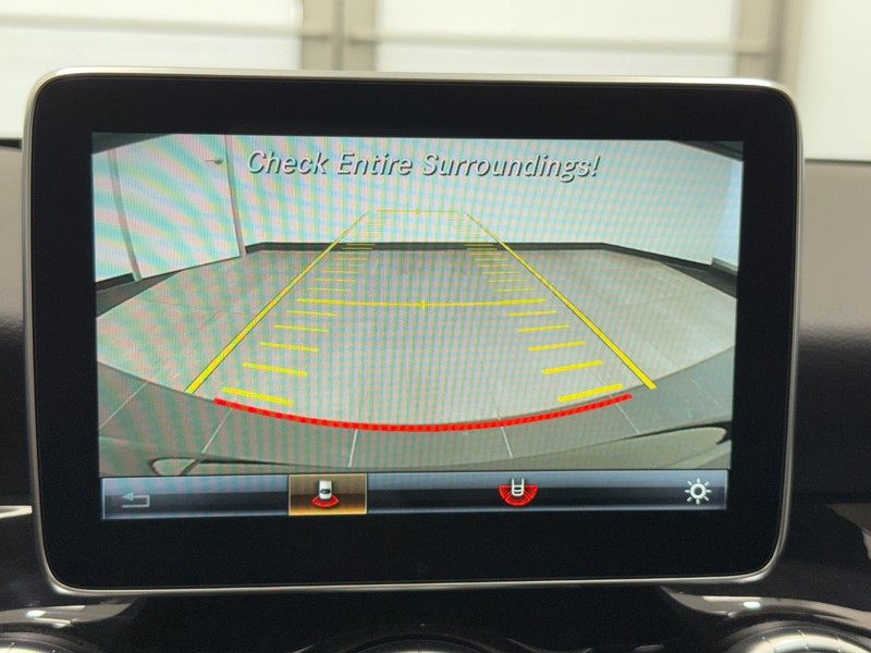 Mercedes-Benz CLA Vehicle Image 17