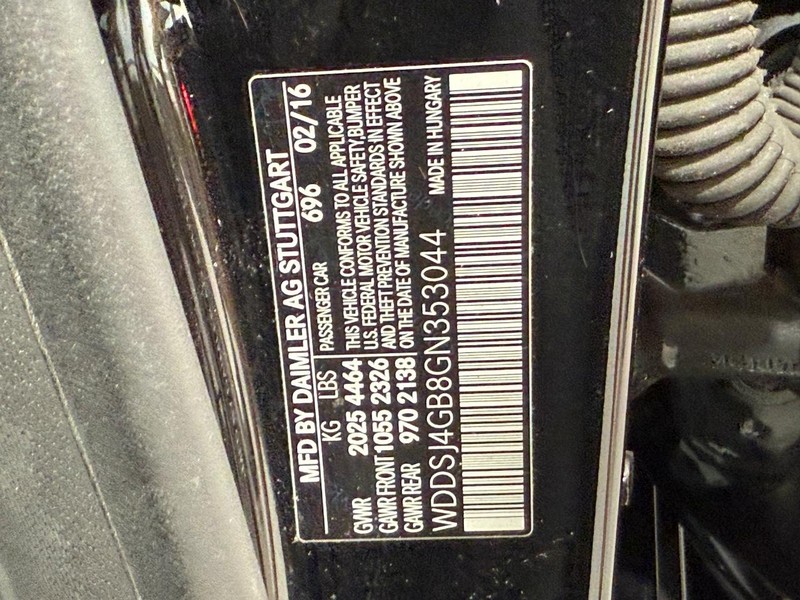 Mercedes-Benz CLA Vehicle Image 21