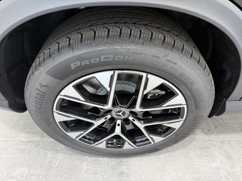 Mercedes-Benz GLC Vehicle Image 3