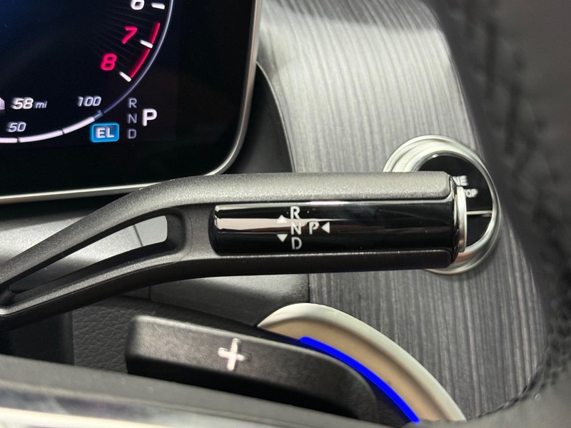 Mercedes-Benz GLC Vehicle Image 12