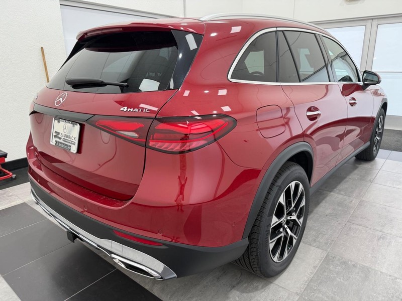 Mercedes-Benz GLC Vehicle Image 2
