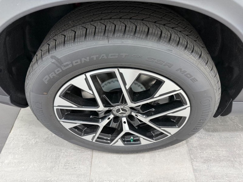 Mercedes-Benz GLC Vehicle Image 3