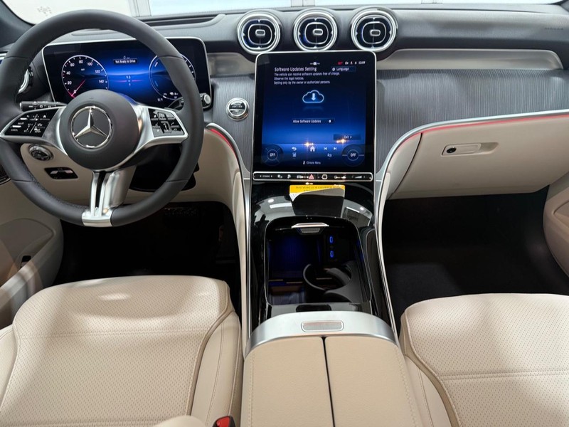 Mercedes-Benz GLC Vehicle Image 6