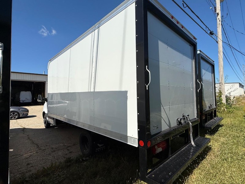 Mercedes-Benz Sprinter Cab Chassis Vehicle Image 2