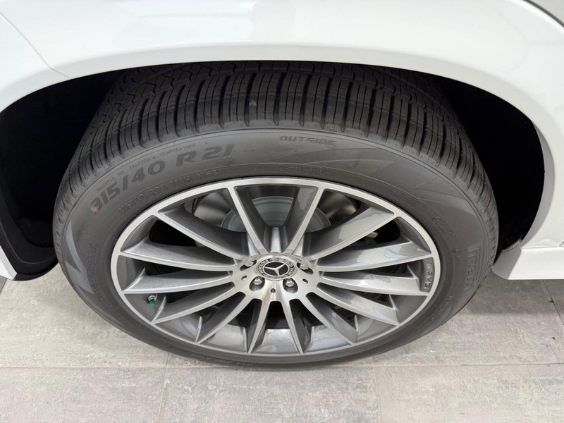 Mercedes-Benz GLE Vehicle Image 3