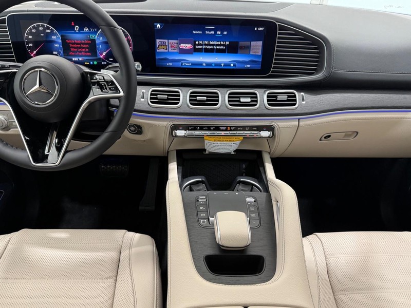 Mercedes-Benz GLE Vehicle Image 10