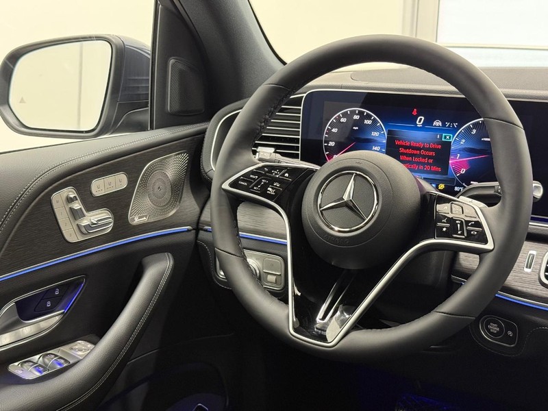 Mercedes-Benz GLE Vehicle Image 8
