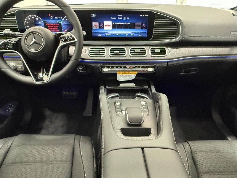 Mercedes-Benz GLE Vehicle Image 6