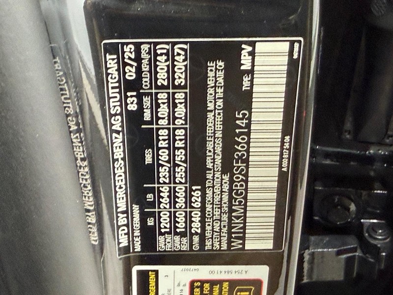 Mercedes-Benz GLC Vehicle Image 18