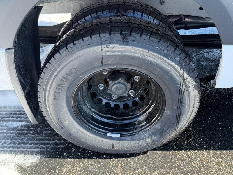 Mercedes-Benz Sprinter Cargo Van Vehicle Image 4