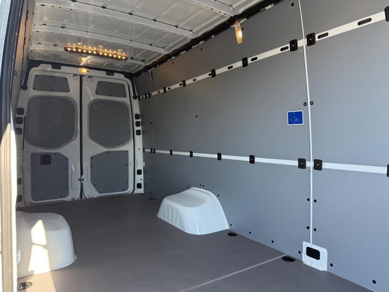 Mercedes-Benz Sprinter Cargo Van Vehicle Image 5