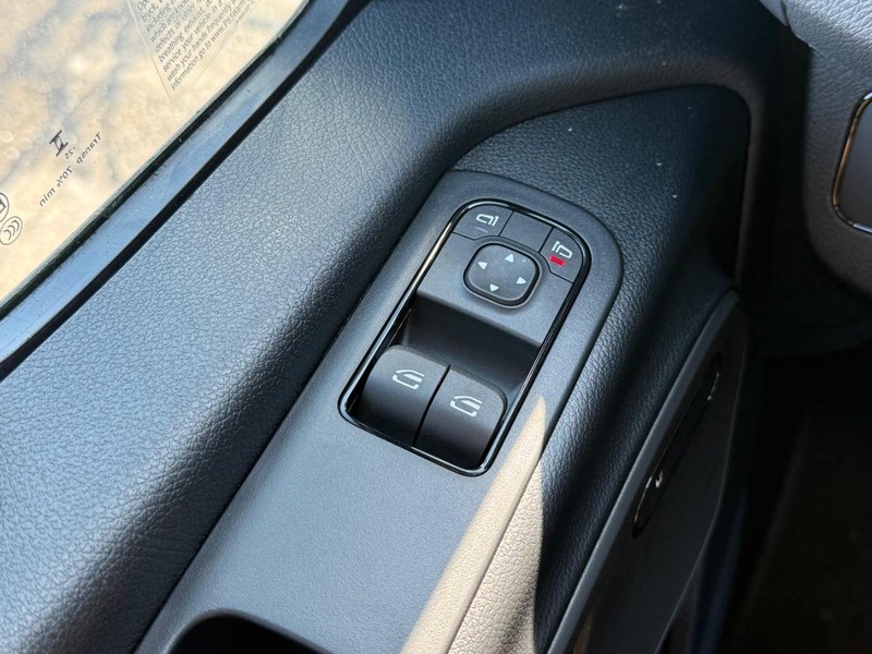 Mercedes-Benz Sprinter Cargo Van Vehicle Image 16