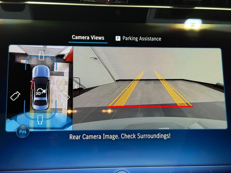 Mercedes-Benz E-Class Vehicle Image 13