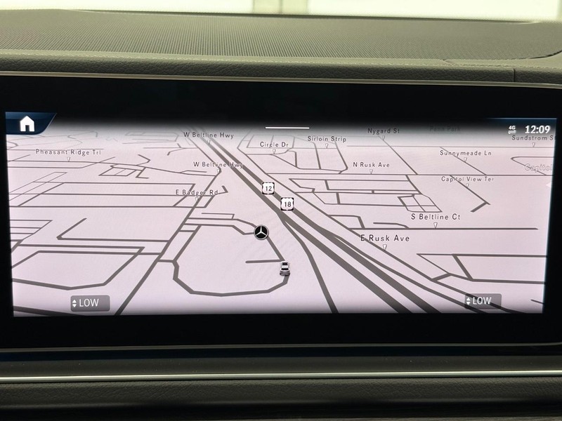 Mercedes-Benz GLS Vehicle Image 15