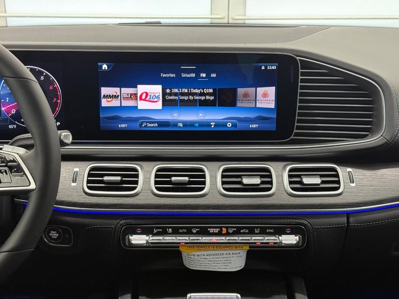 Mercedes-Benz GLE Vehicle Image 6