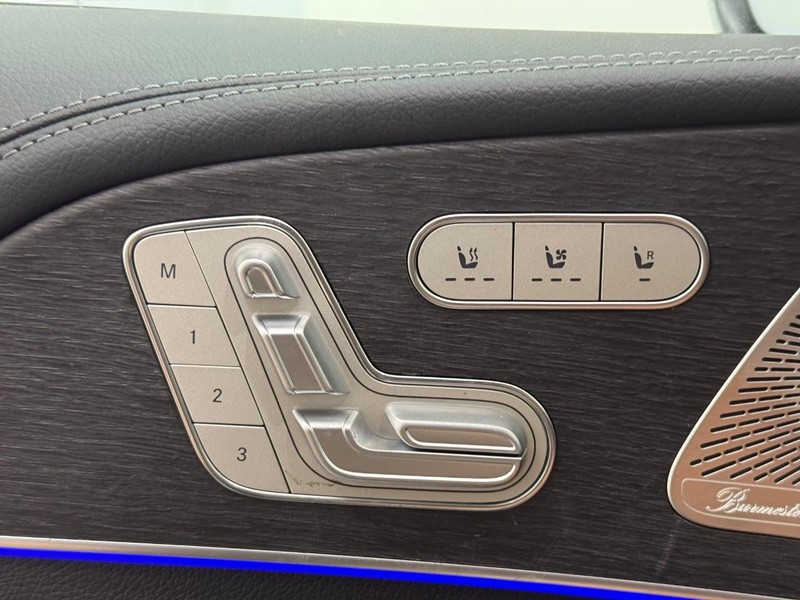 Mercedes-Benz GLE Vehicle Image 9