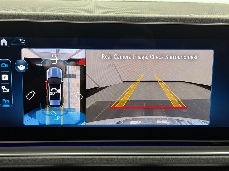 Mercedes-Benz GLE Vehicle Image 13