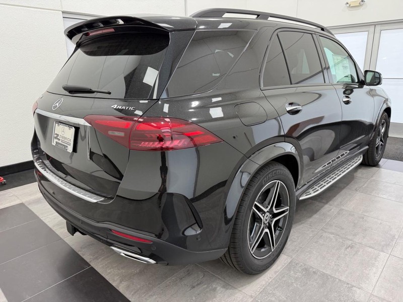 Mercedes-Benz GLE Vehicle Image 2