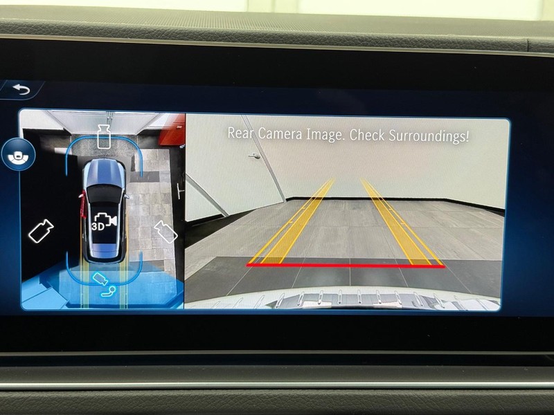 Mercedes-Benz GLE Vehicle Image 14