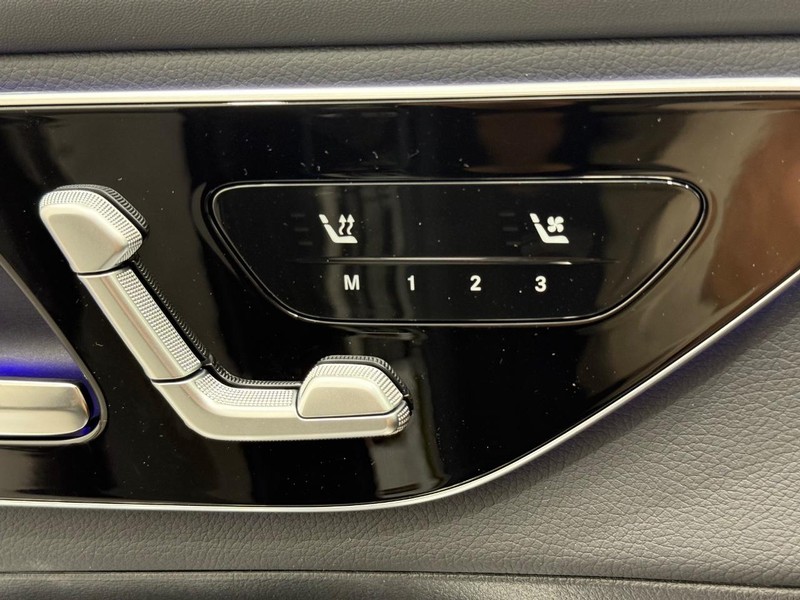 Mercedes-Benz GLC Vehicle Image 10