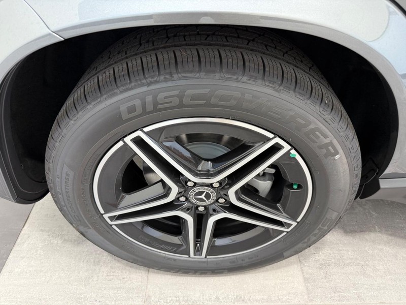 Mercedes-Benz GLE Vehicle Image 3