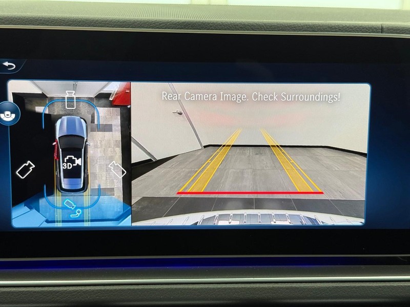 Mercedes-Benz GLE Vehicle Image 14