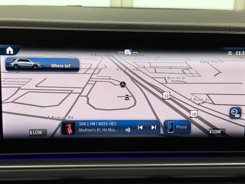 Mercedes-Benz GLE Vehicle Image 15