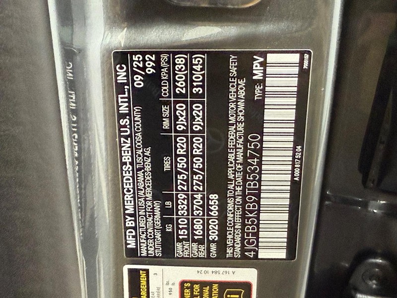 Mercedes-Benz GLE Vehicle Image 18