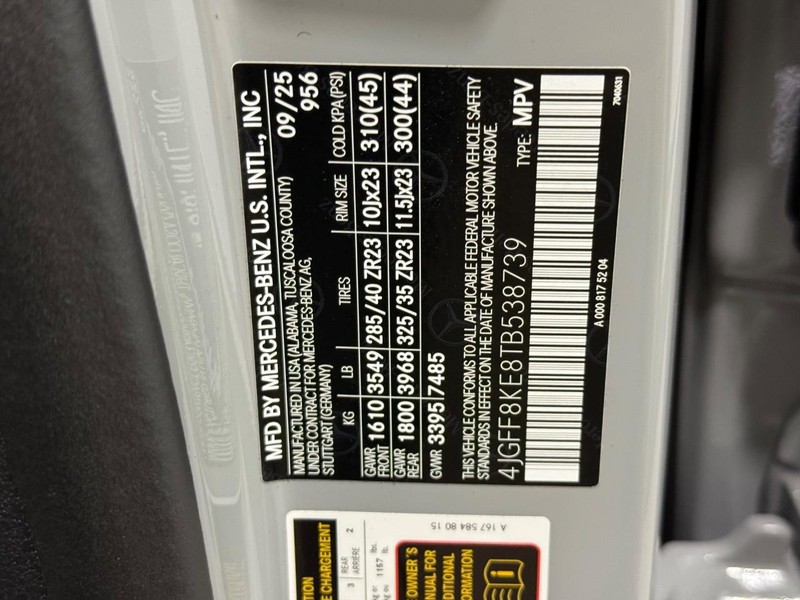 Mercedes-Benz GLS Vehicle Image 19