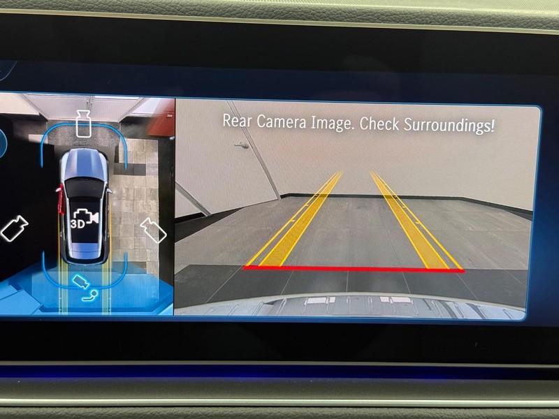 Mercedes-Benz GLE Vehicle Image 14