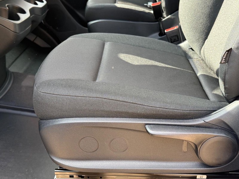 Mercedes-Benz Sprinter Van Vehicle Image 17