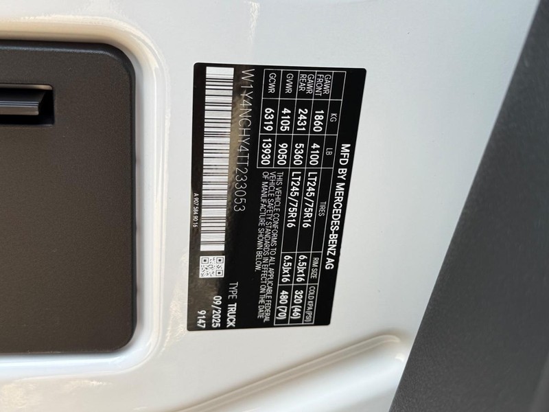 Mercedes-Benz Sprinter Van Vehicle Image 18