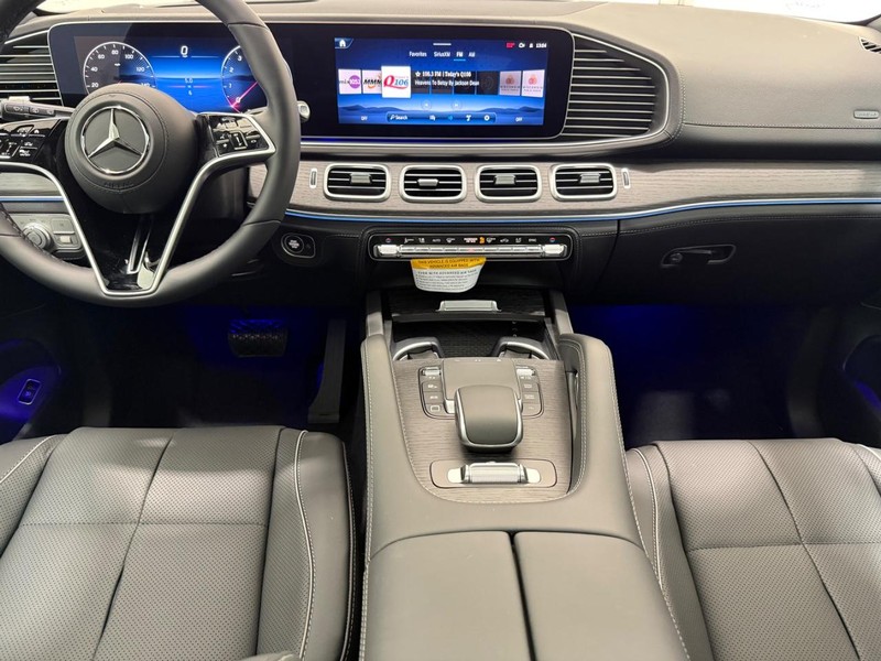 Mercedes-Benz GLE Vehicle Image 6