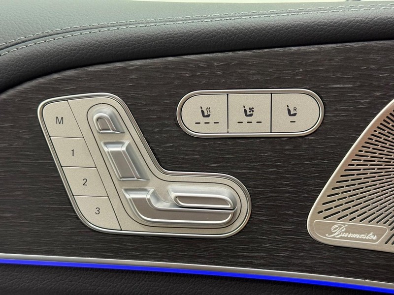 Mercedes-Benz GLE Vehicle Image 10