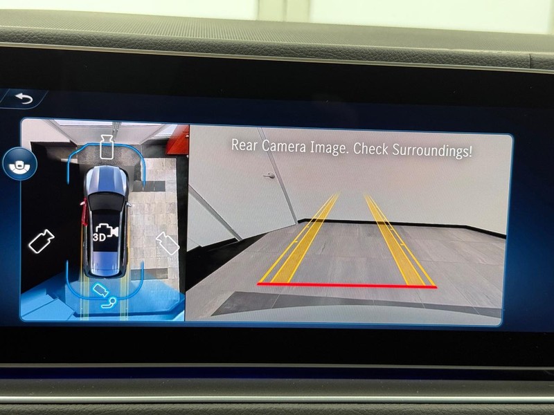 Mercedes-Benz GLS Vehicle Image 14