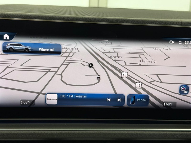 Mercedes-Benz GLS Vehicle Image 15