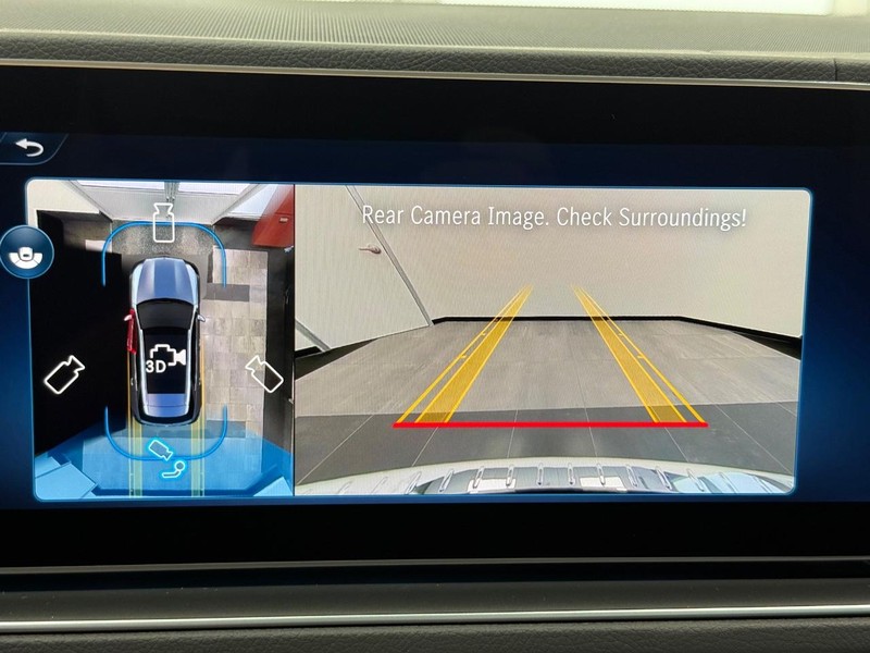 Mercedes-Benz GLE Vehicle Image 14