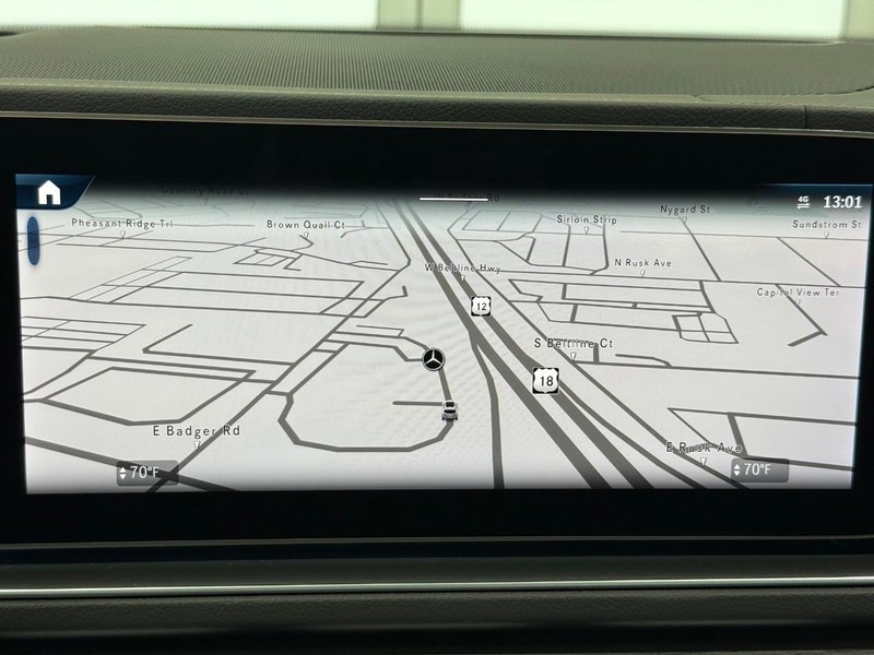 Mercedes-Benz GLE Vehicle Image 15