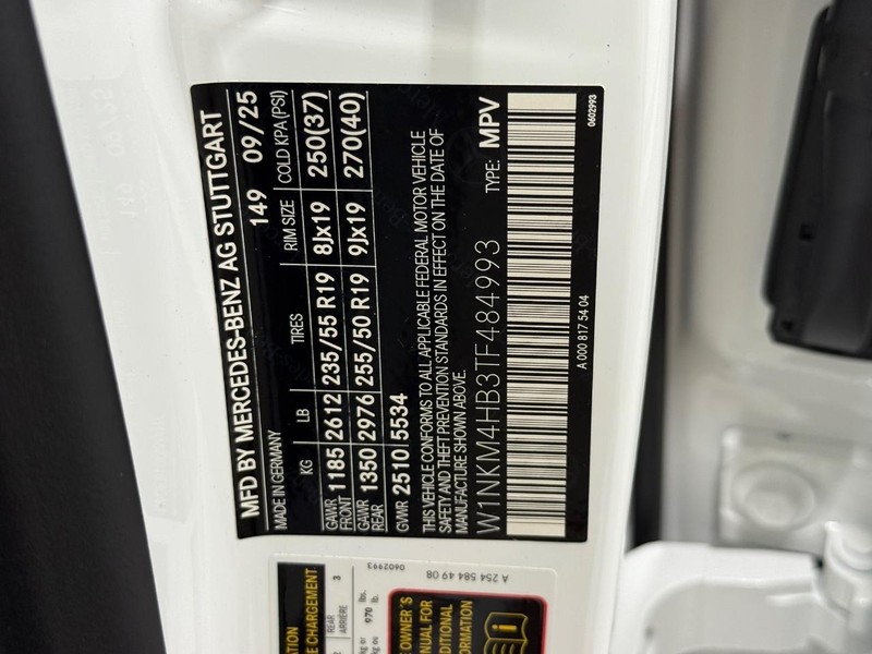 Mercedes-Benz GLC Vehicle Image 17