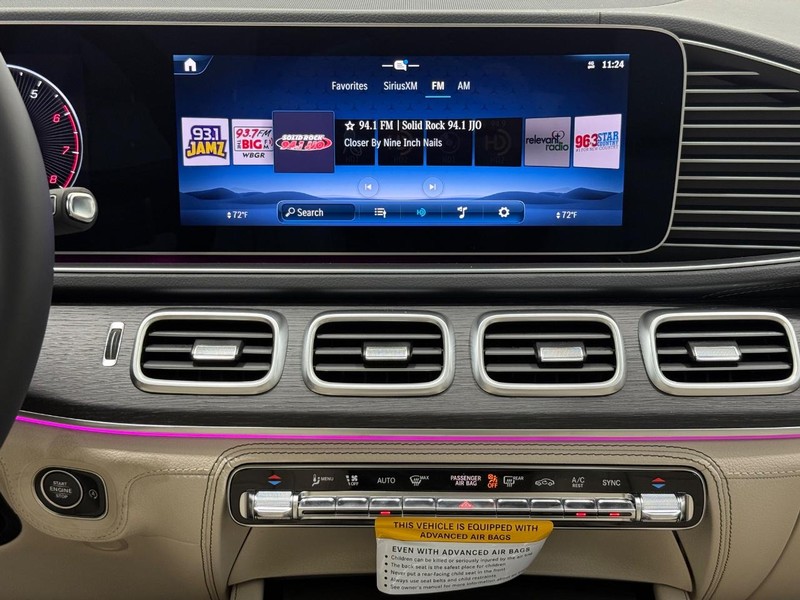 Mercedes-Benz GLE Vehicle Image 7