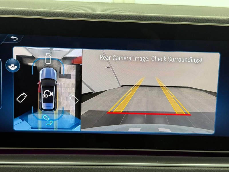 Mercedes-Benz GLE Vehicle Image 14