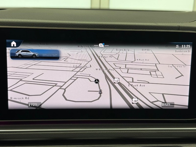 Mercedes-Benz GLE Vehicle Image 15