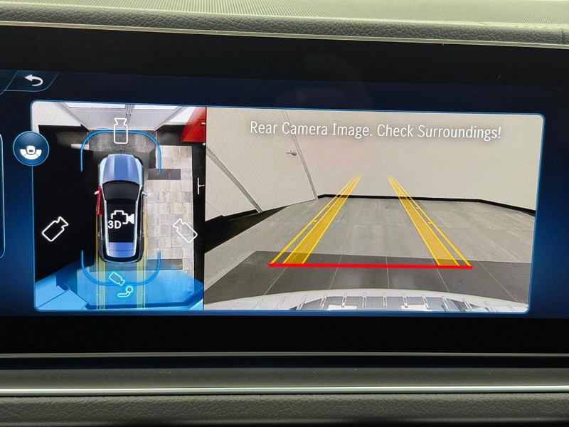 Mercedes-Benz GLE Vehicle Image 14